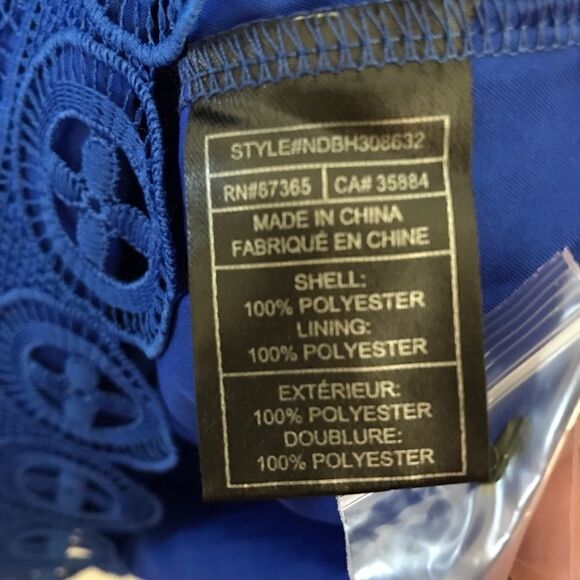 BB Dakota Lace Overlay Sleeveless Dress Zip Back - Picture 6 of 9